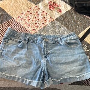 a.n.a Blue Jean Shorts Light Wash Casual